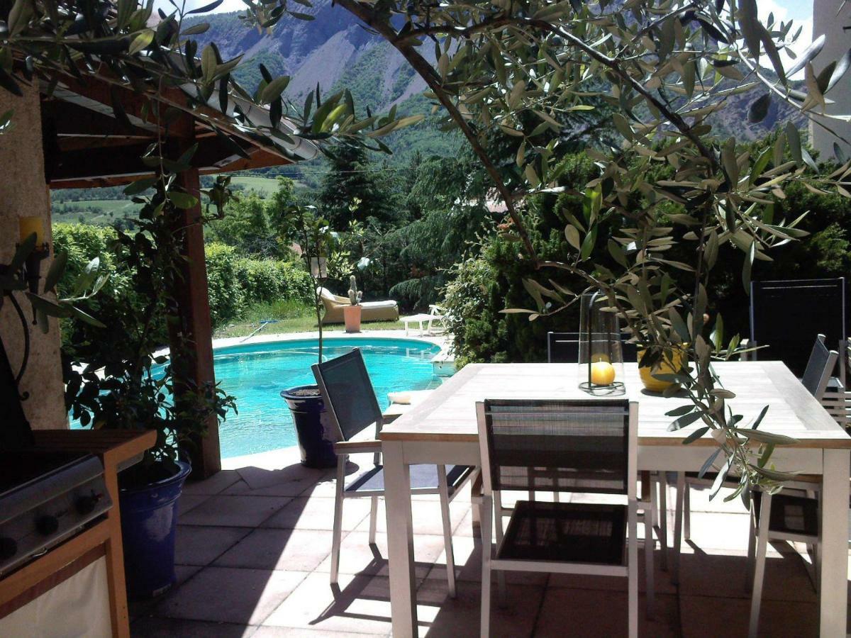 Au Paradis Des Grillons Espinasses ภายนอก รูปภาพ